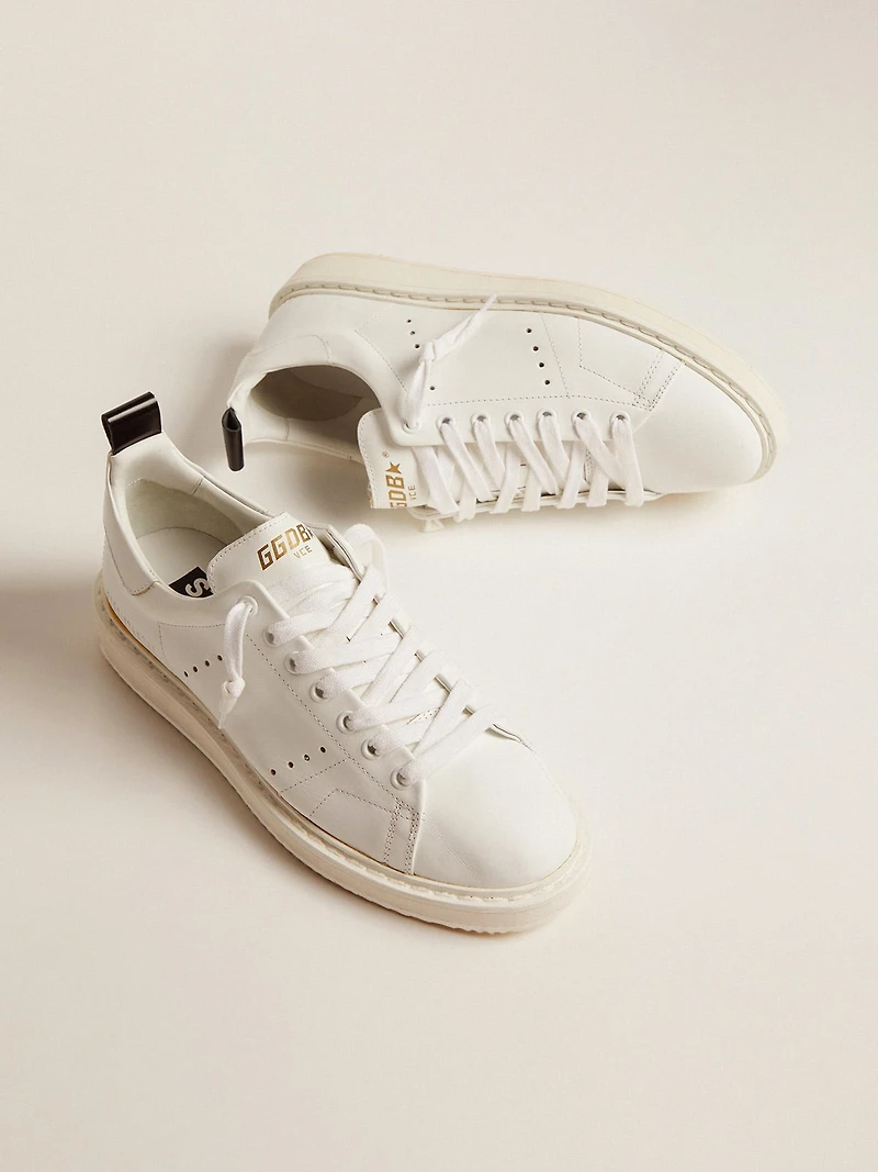 Men's Starter leather with star on the heel tab