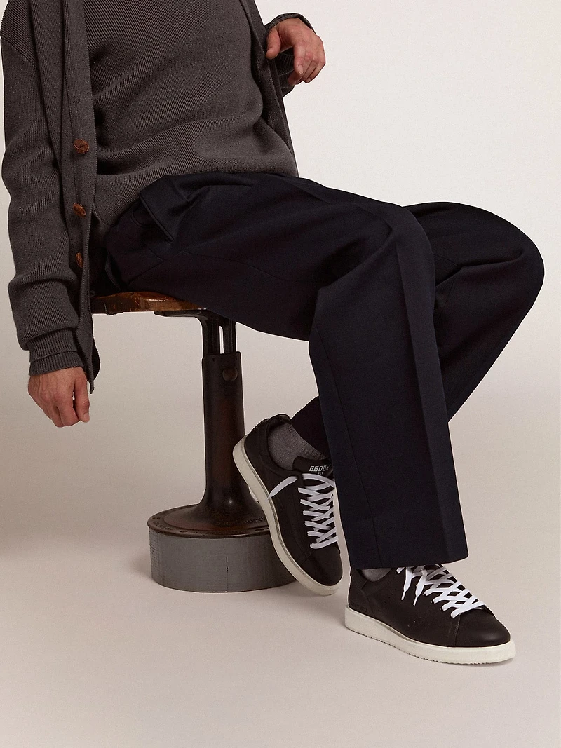 Men's Starter leather with star printed on the heel tab