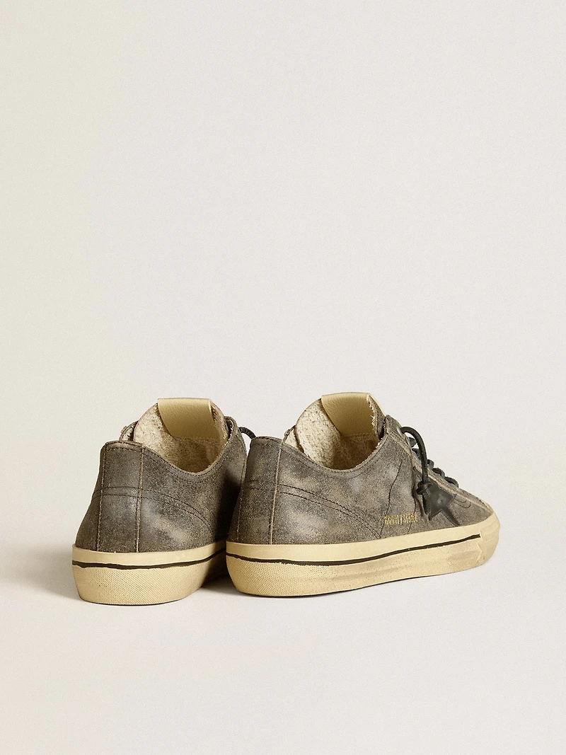 Men’s V-Star black suede with leather star