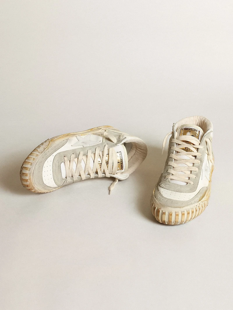 Men’s Mid star with ice-gray suede inserts and white