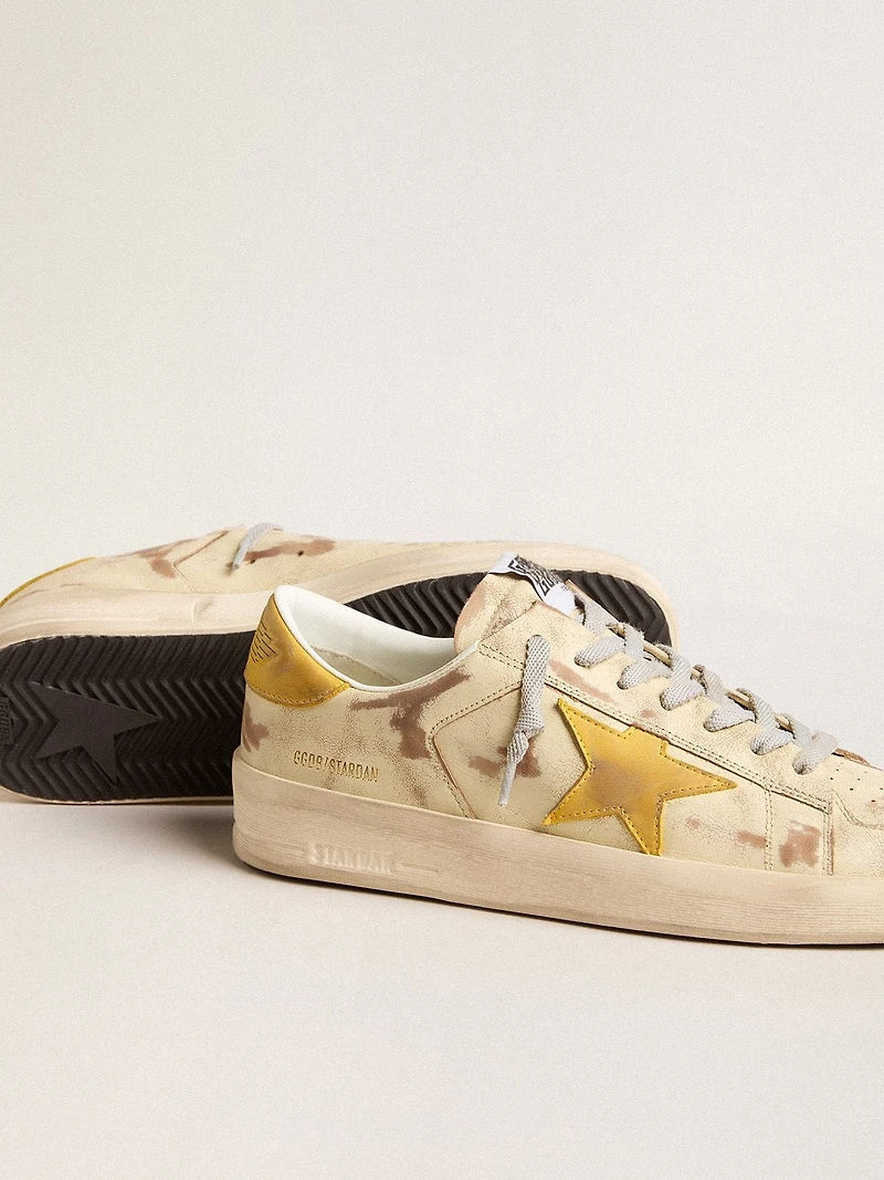 Men's Stardan in beige leather with honey-colored nubuck star and heel tab