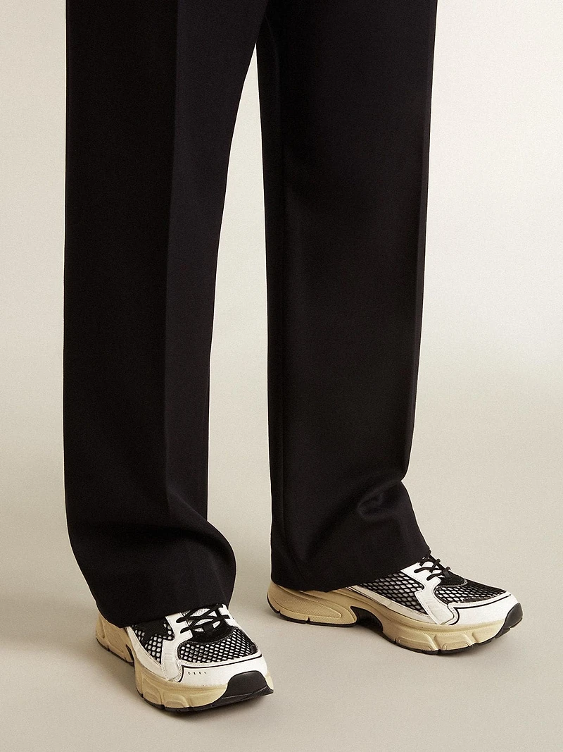 Men’s Lightstar white leather and black mesh with TPU star