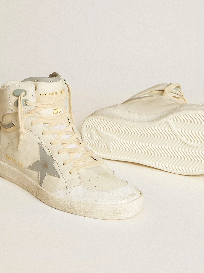 Men's Sky-Star leather with light blue star and white heel tab
