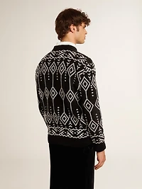 Men’s crew neck wool blend sweater with jacquard argyle design