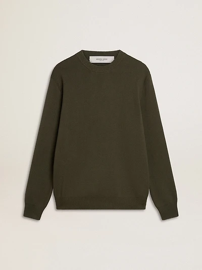 Men's military green crew neck sweater with 'Golden' lettering on the back