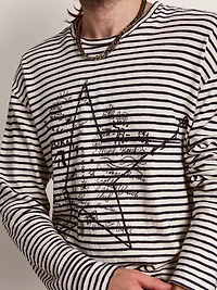 Men's T-shirt with white and blue stripes embroidery on the front