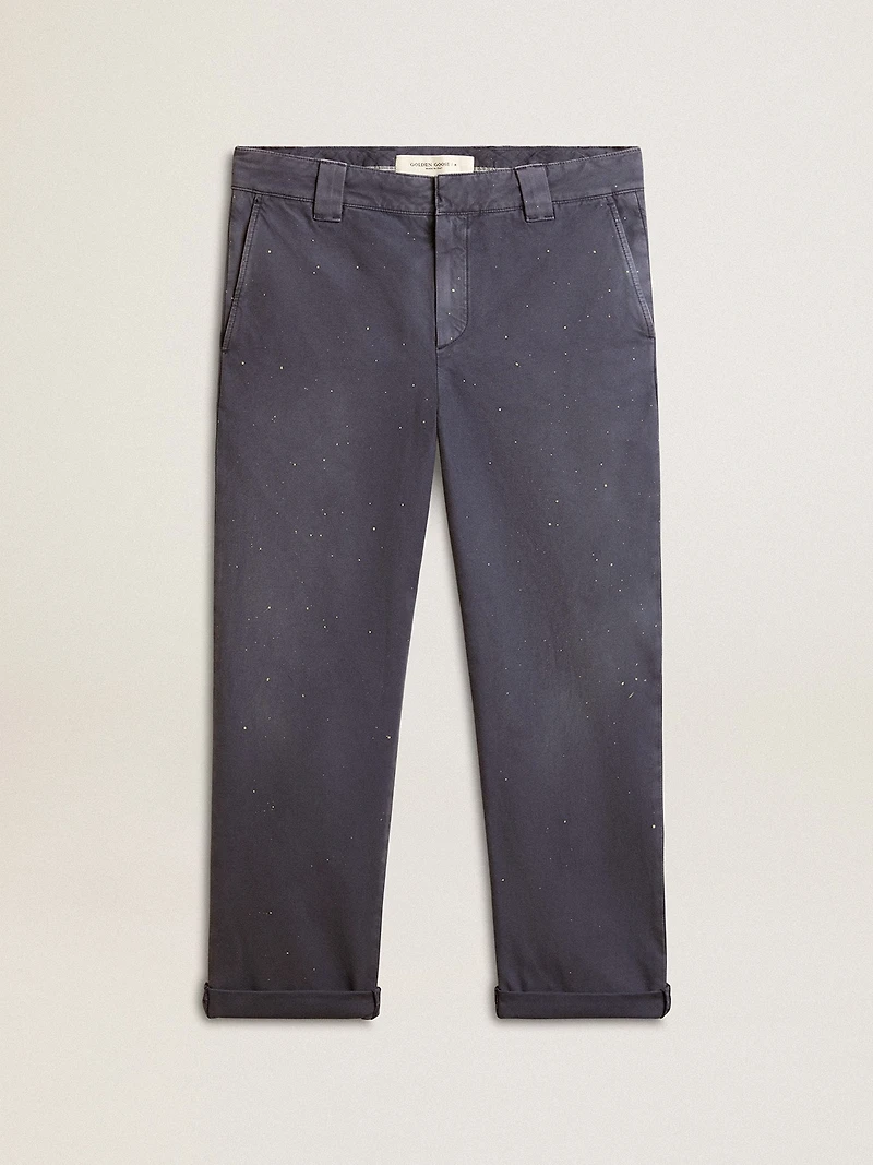 Men's chinos blue with a lived-in effect