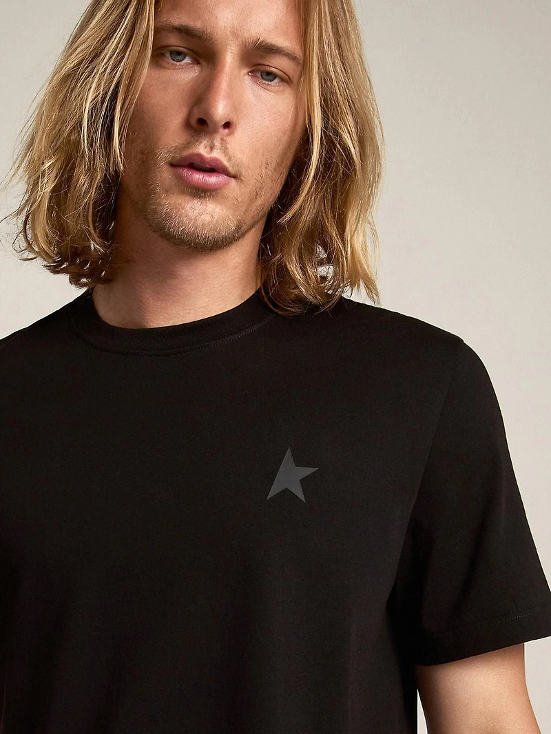 Black star Collection T-shirt with tone-on-tone on the front