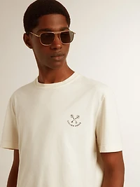 Men's cotton T-shirt aged white with print on the heart