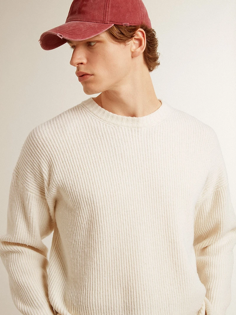 Men's crew-neck sweater worn white ribbed wool