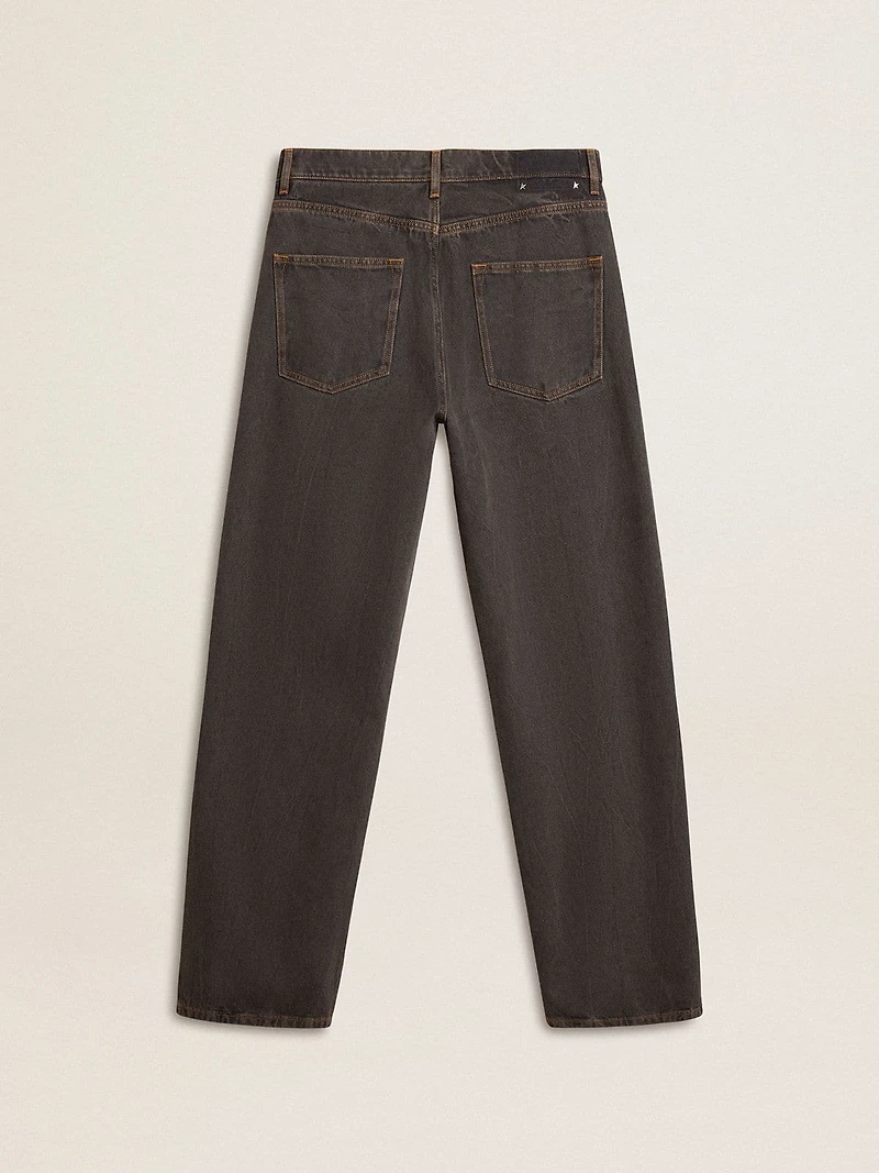 Men's dark gray jeans twist crease-wash denim
