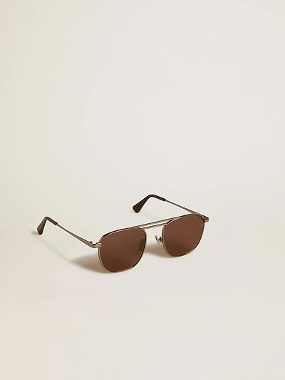 Aviator style sunglasses with black frame and lenses  