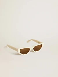 Rectangular-style sunglasses with beige frame