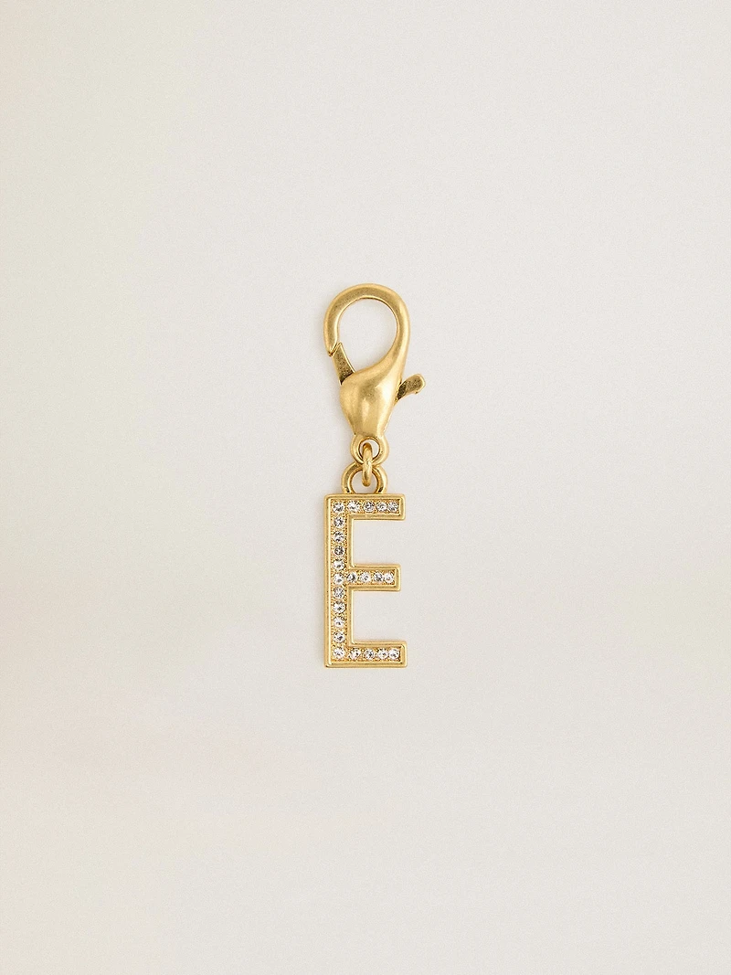 Letter E charm in gold-colored brass with crystals