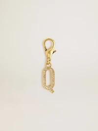 Letter Q charm in gold-colored brass with crystals