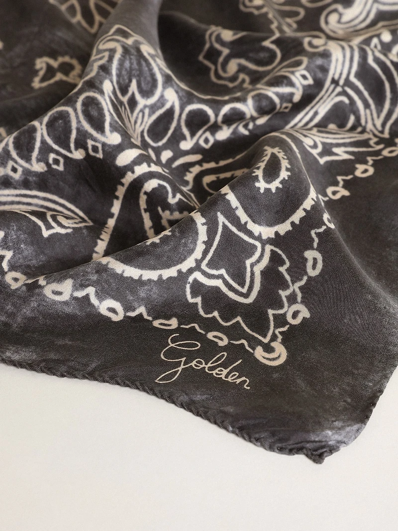 Anthracite gray scarf with paisley print