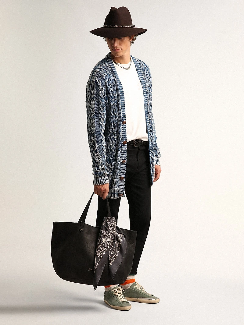 Anthracite gray scarf with paisley print