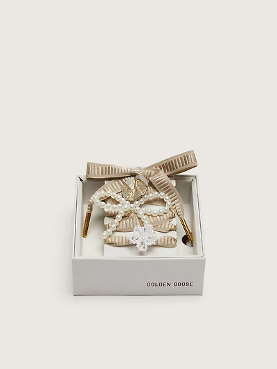 Skin "Sparkling" beige embroidered laces with appliqué beaded charms and gold charm