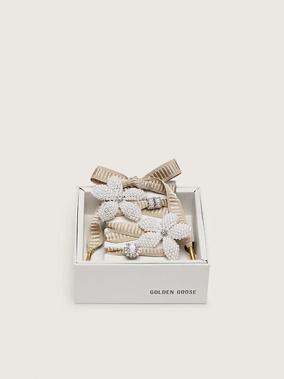 Skins "Sparkling" beige embroidered laces with beaded charms and crystal charms