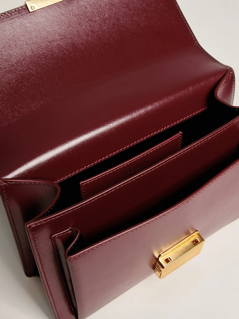 Venezia Bag in boarded leather with gold details