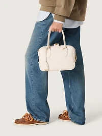 Vita Bag in butter-colored leather with gold details