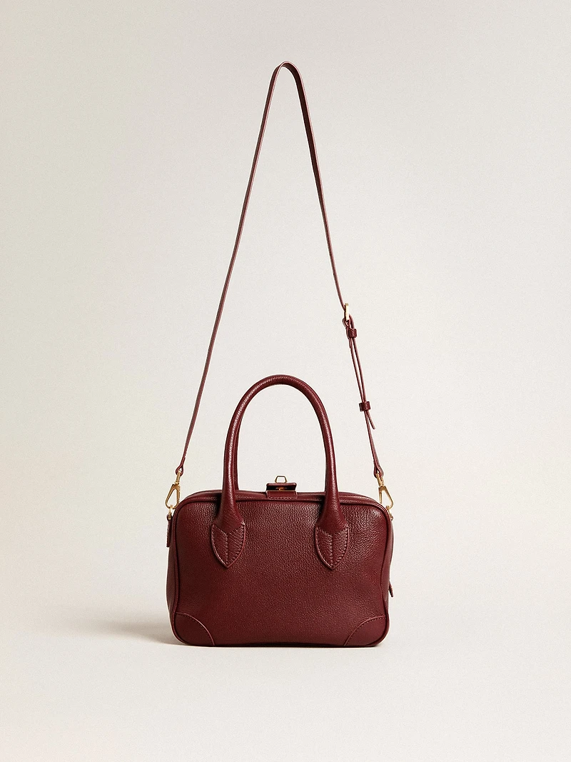 Vita Bag in burgundy leather with gold details