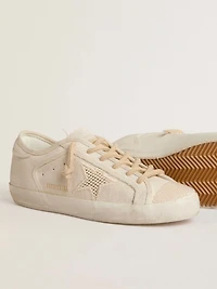 Super-Star pearl-colored canvas with a tone-on-tone mesh effect star