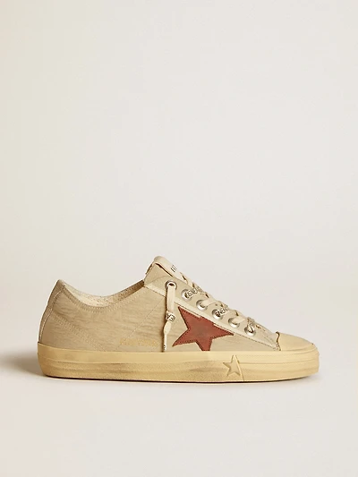 V-Star quartz-colored nylon with brick-red nubuck star