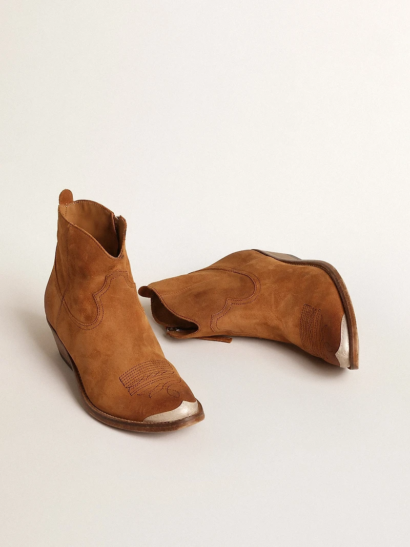 Young ankle boots cognac-colored suede