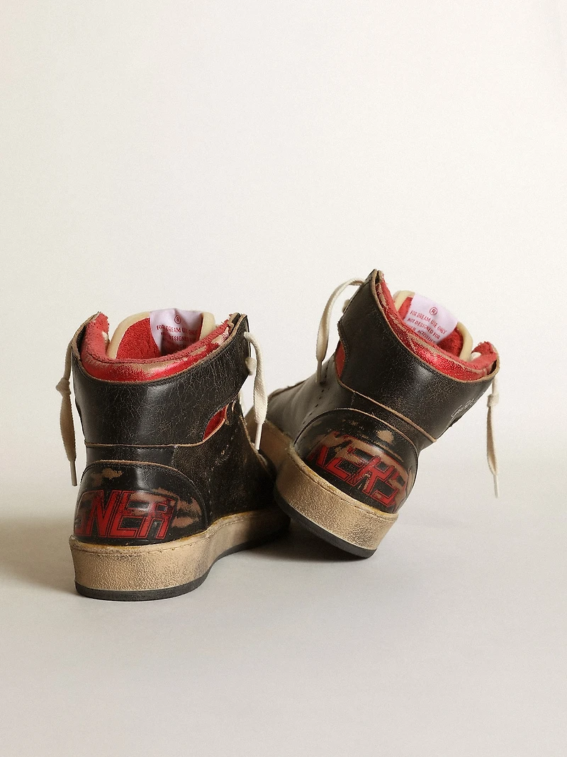 Women's Sky-Star black glossy leather with red star