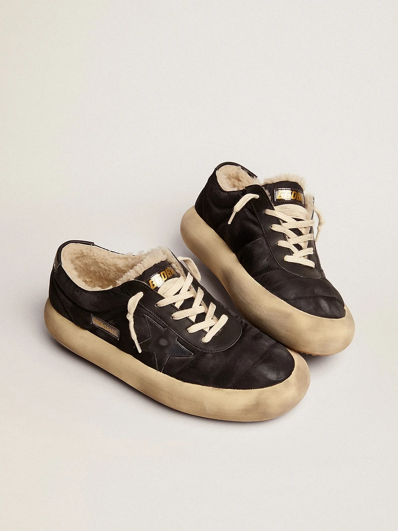 Women's Space-Star shoes in quilted black nylon with shearling lining