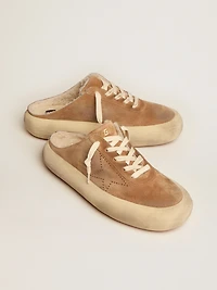Women's Space-Star Sabot shoes tobacco-colored suede with shearling lining