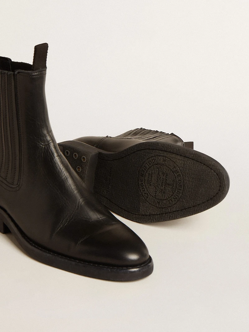 Women’s Chelsea boots black leather