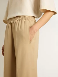 Women’s sand-colored joggers