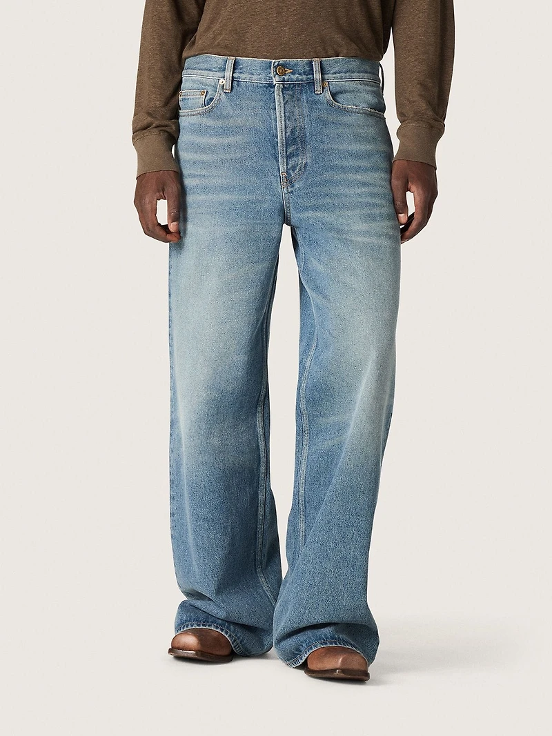 Golden women's boyfriend jeans stone-washed light blue denim