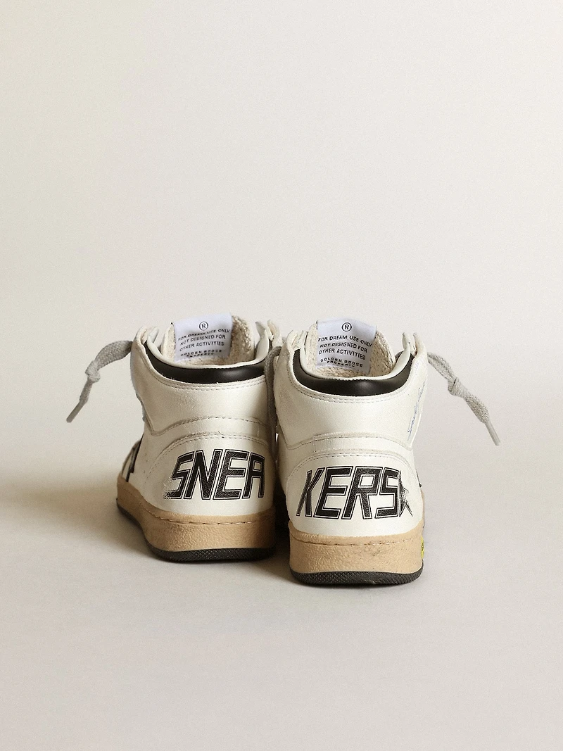 Young Sky-Star white nappa with black star and heel tab