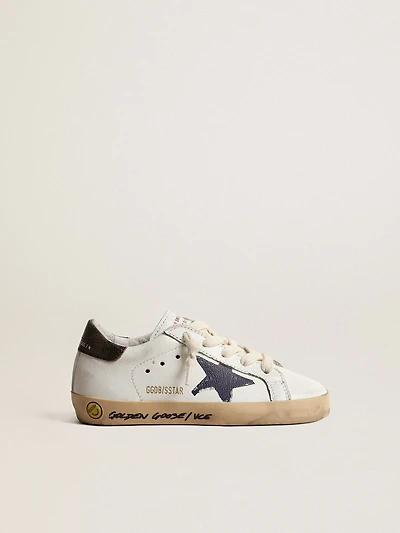 Super-Star Young nappa with a printed star and black heel tab