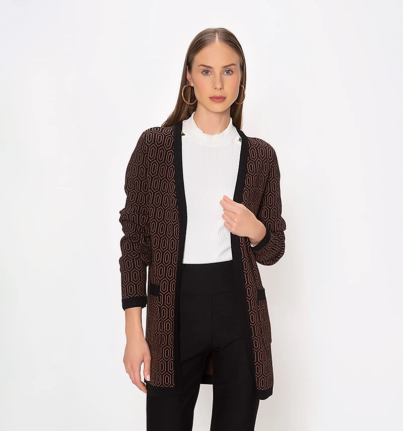 Hexagon Cardigan With Two Frontal Pockets