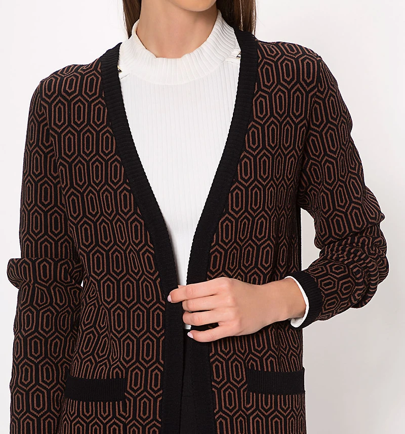 Hexagon Cardigan With Two Frontal Pockets