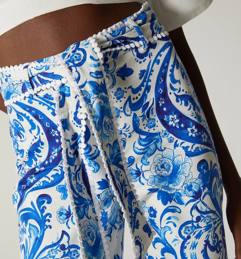 Capri Pants with Tie Strap