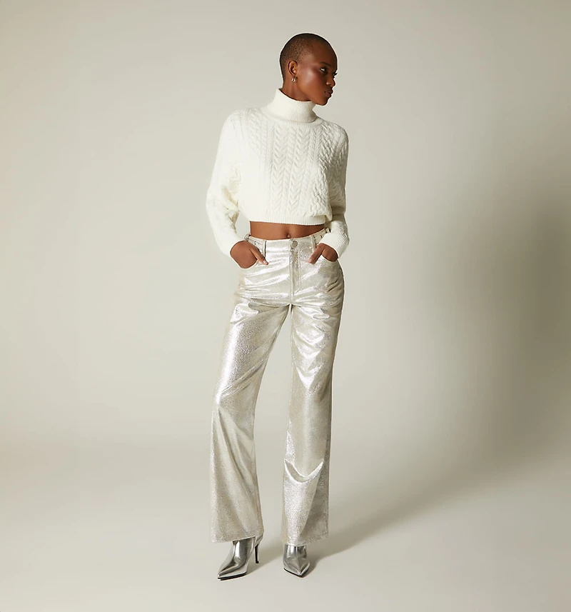 MID-RISE PANTS WITH HARDWARE