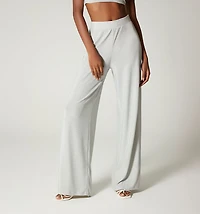 High-waisted pants