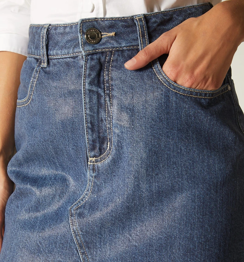 SHORT SKIRT WITH POCKETS, WASHED PROCESS