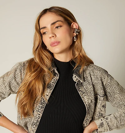 SHORT DENIM JACKET WITH SHINY APPLIQUES