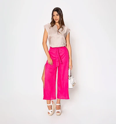 Basic Sleeveless Blouse