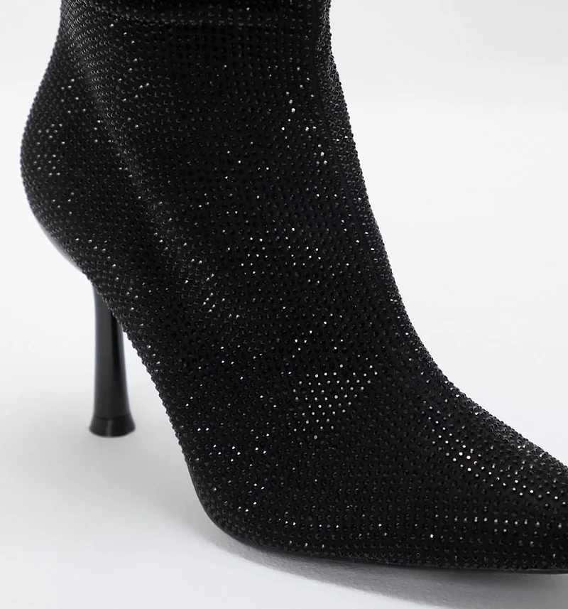 MID-CALF BOOT WITH HOTFIX