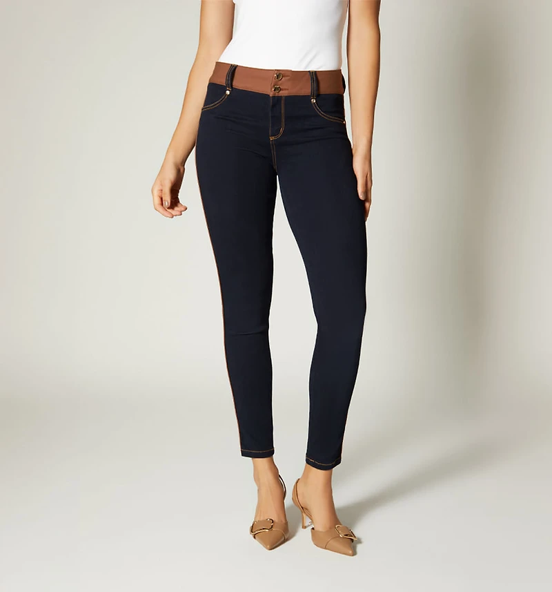 ULTRASLIM MID-RISE JEAN, ZIPPERS, COMB