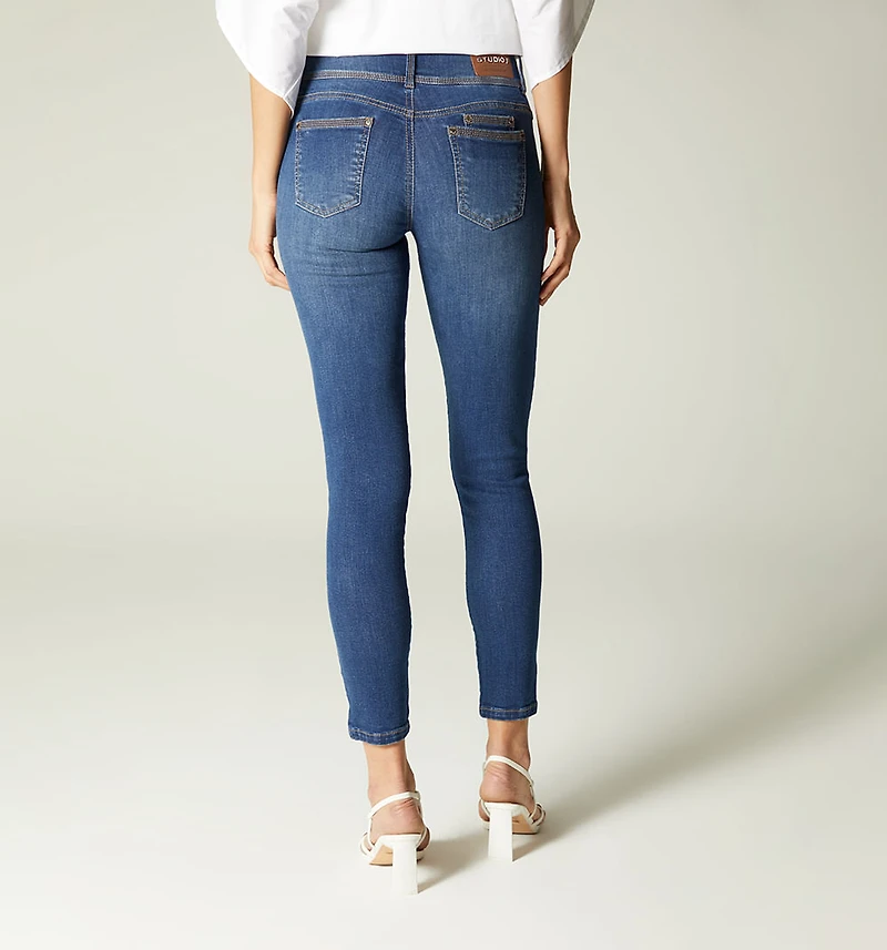 SKINNY MID-RISE JEAN, FIVE POCKETS