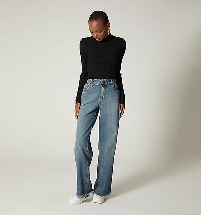 TURTLENECK RIBBED KNIT SWEATER