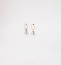 CRYSTAL EARRINGS AND PEARL DROP